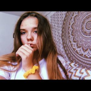 Meet your Posher, Carleigh